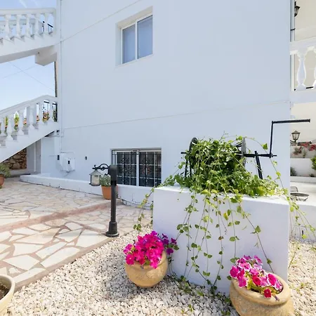 White House & Apartament *